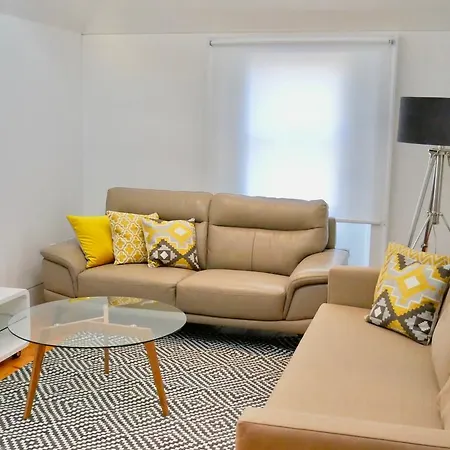 Leevin Apartments