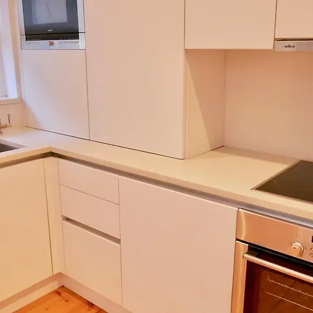 Leevin Apartments